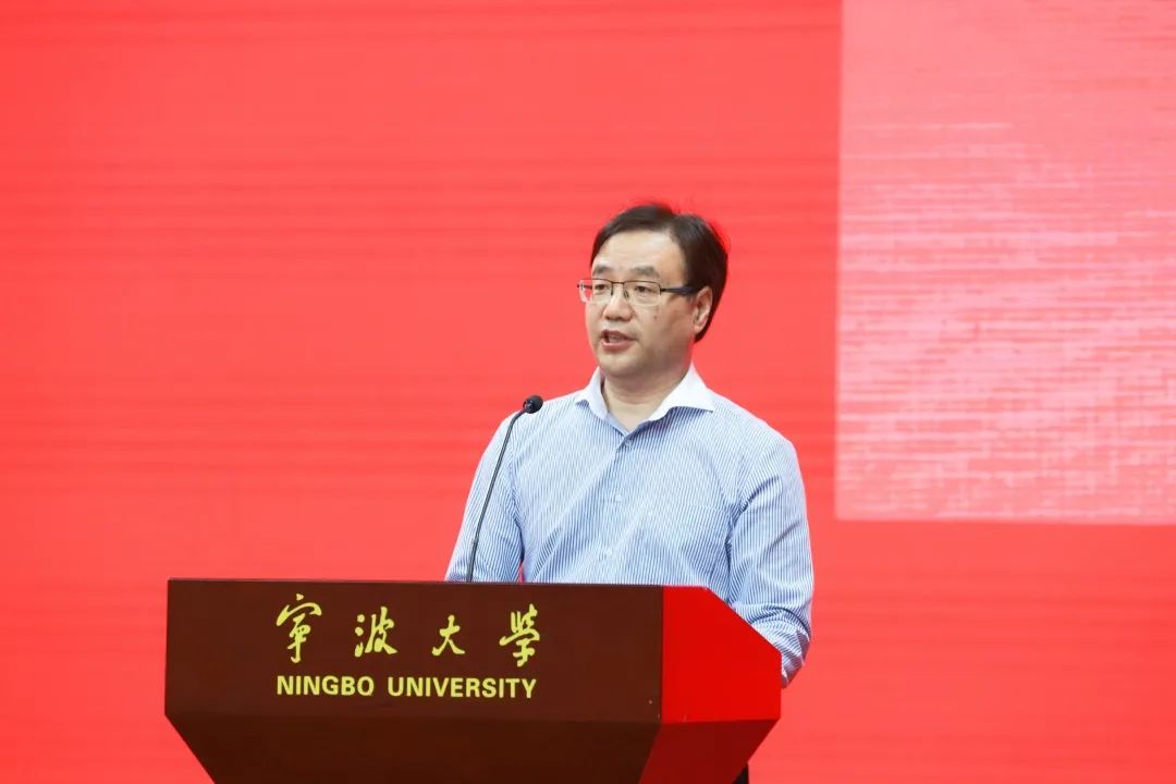 宁波大学党委书记，引领高校发展的杰出领导者